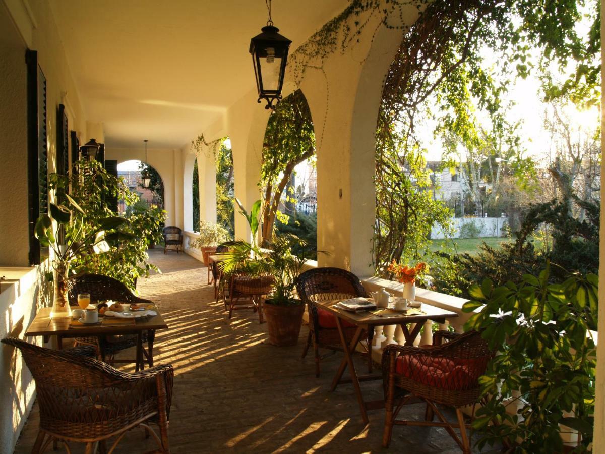 Hotel Victoria De *